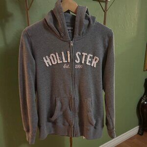 Hollister Gray Hoodie – Women’s XL – Cozy & Classic